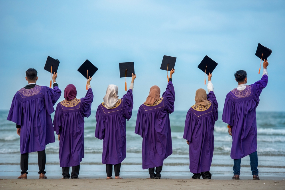 Education,,Graduation,And,People,Concept,-,Group,Of,International,Graduate